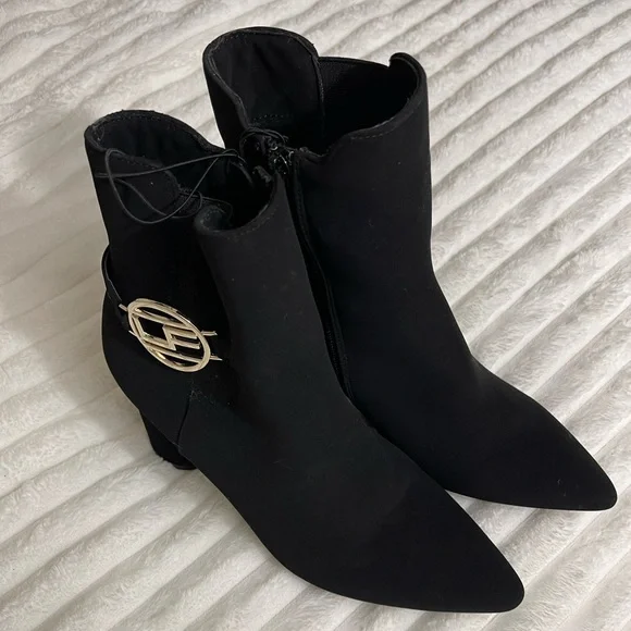 London Fog Heeled Booties - Picture 3 of 5